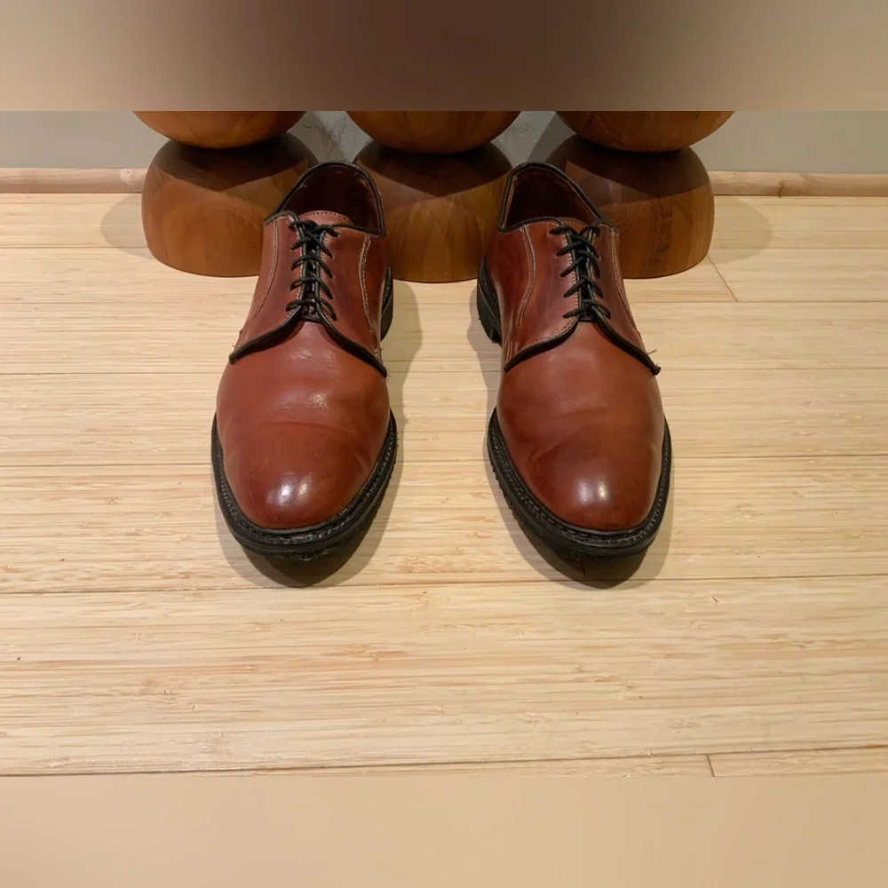 Allen Edmonds - Picture 1 of 6